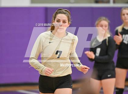 Thumbnail 3 in McGregor vs Groesbeck (UIL 3A Bi-District) photogallery.
