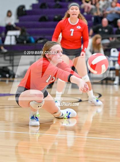 Thumbnail 1 in McGregor vs Groesbeck (UIL 3A Bi-District) photogallery.