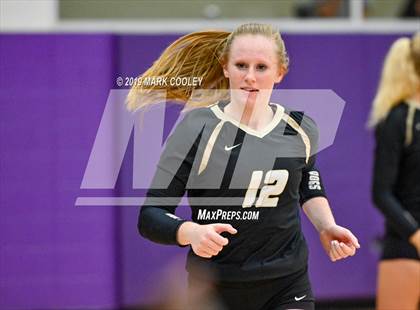 Thumbnail 1 in McGregor vs Groesbeck (UIL 3A Bi-District) photogallery.