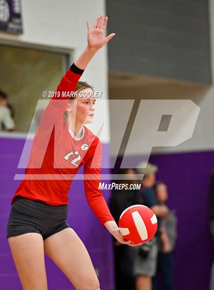 Thumbnail 3 in McGregor vs Groesbeck (UIL 3A Bi-District) photogallery.