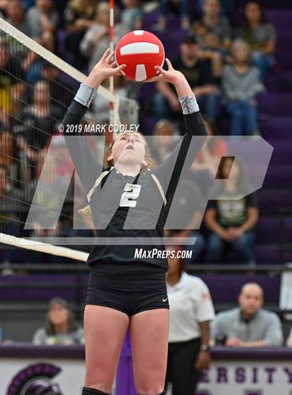 Thumbnail 3 in McGregor vs Groesbeck (UIL 3A Bi-District) photogallery.