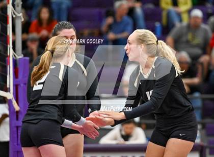 Thumbnail 3 in McGregor vs Groesbeck (UIL 3A Bi-District) photogallery.