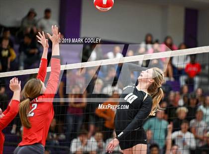 Thumbnail 3 in McGregor vs Groesbeck (UIL 3A Bi-District) photogallery.