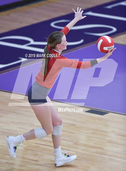 Thumbnail 2 in McGregor vs Groesbeck (UIL 3A Bi-District) photogallery.