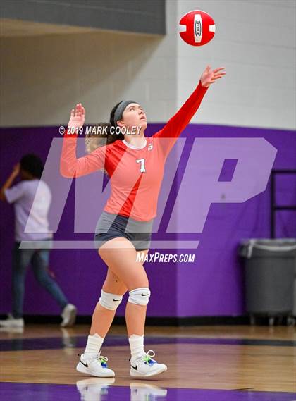 Thumbnail 3 in McGregor vs Groesbeck (UIL 3A Bi-District) photogallery.