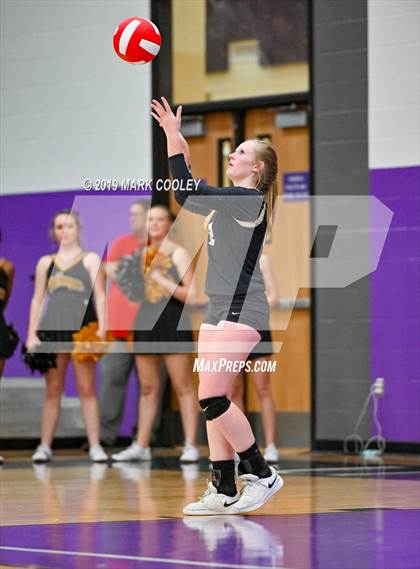 Thumbnail 3 in McGregor vs Groesbeck (UIL 3A Bi-District) photogallery.