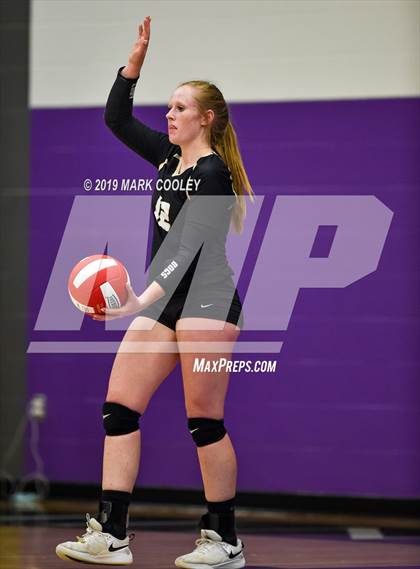 Thumbnail 2 in McGregor vs Groesbeck (UIL 3A Bi-District) photogallery.