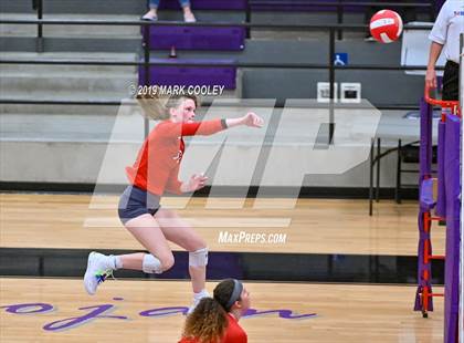 Thumbnail 2 in McGregor vs Groesbeck (UIL 3A Bi-District) photogallery.