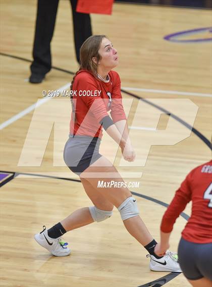 Thumbnail 1 in McGregor vs Groesbeck (UIL 3A Bi-District) photogallery.