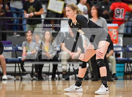 Thumbnail 3 in McGregor vs Groesbeck (UIL 3A Bi-District) photogallery.
