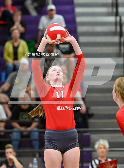 Thumbnail 3 in McGregor vs Groesbeck (UIL 3A Bi-District) photogallery.