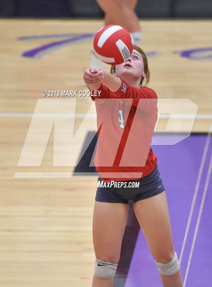 Thumbnail 1 in McGregor vs Groesbeck (UIL 3A Bi-District) photogallery.