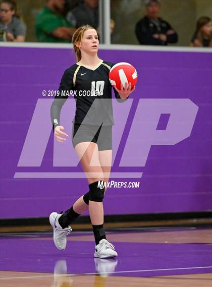 Thumbnail 1 in McGregor vs Groesbeck (UIL 3A Bi-District) photogallery.
