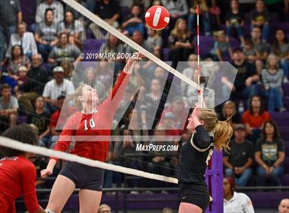 Thumbnail 1 in McGregor vs Groesbeck (UIL 3A Bi-District) photogallery.