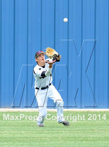 Thumbnail 2 in Byron Nelson vs. Cleburne (UIL 4A Region 1 Quarterfinal) photogallery.