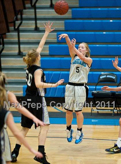 Thumbnail 2 in Riverton @ West Jordan photogallery.