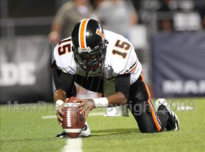 Thumbnail 1 in Lakeland vs. De La Salle  photogallery.