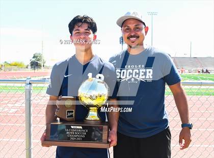 Thumbnail 1 in Phoenix Country Day vs. American Leadership Academy - Gilbert North (AIA 3A Final - Awards) photogallery.