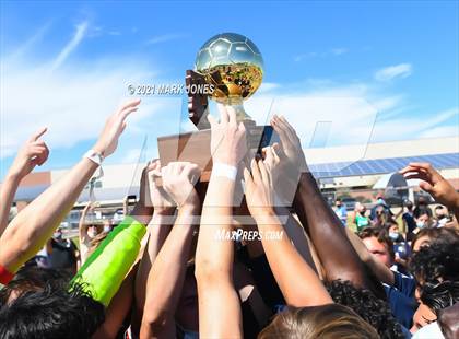 Thumbnail 1 in Phoenix Country Day vs. American Leadership Academy - Gilbert North (AIA 3A Final - Awards) photogallery.