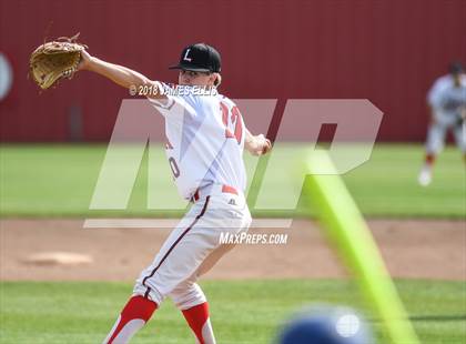 Thumbnail 1 in Lorena vs. Robinson photogallery.