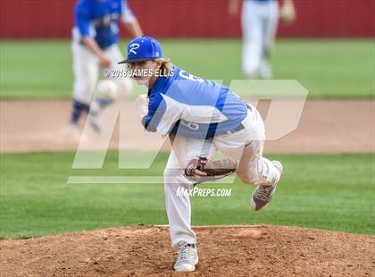 Thumbnail 3 in Lorena vs. Robinson photogallery.