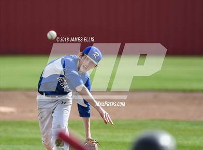 Thumbnail 2 in Lorena vs. Robinson photogallery.