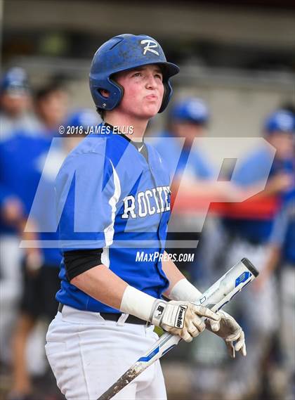 Thumbnail 2 in Lorena vs. Robinson photogallery.