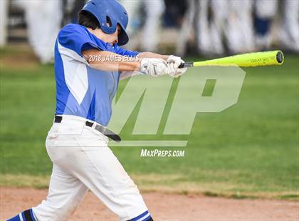 Thumbnail 3 in Lorena vs. Robinson photogallery.