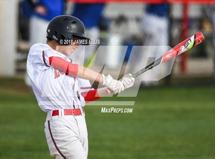 Thumbnail 3 in Lorena vs. Robinson photogallery.