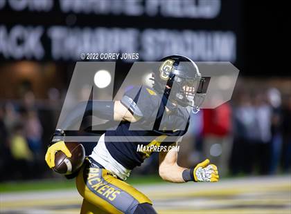 Thumbnail 3 in Carrollton vs Colquitt County (GHSA 7A Semifinal) photogallery.