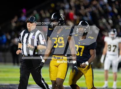 Thumbnail 1 in Carrollton vs Colquitt County (GHSA 7A Semifinal) photogallery.
