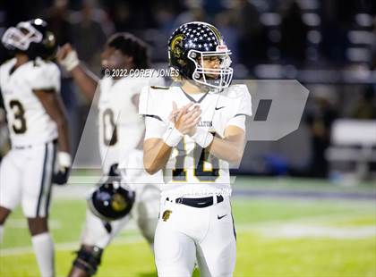 Thumbnail 3 in Carrollton vs Colquitt County (GHSA 7A Semifinal) photogallery.