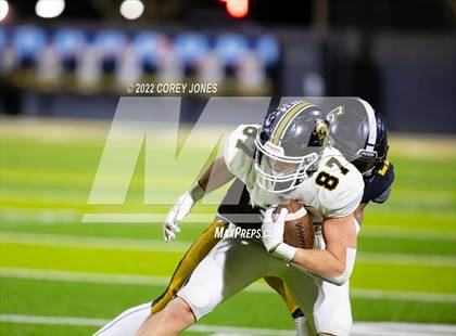 Thumbnail 3 in Carrollton vs Colquitt County (GHSA 7A Semifinal) photogallery.