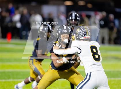Thumbnail 3 in Carrollton vs Colquitt County (GHSA 7A Semifinal) photogallery.