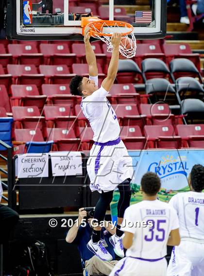 Thumbnail 3 in Modesto Christian vs. Sacramento (CIF SJS D2 Final) photogallery.