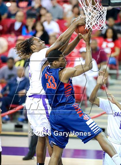 Thumbnail 1 in Modesto Christian vs. Sacramento (CIF SJS D2 Final) photogallery.