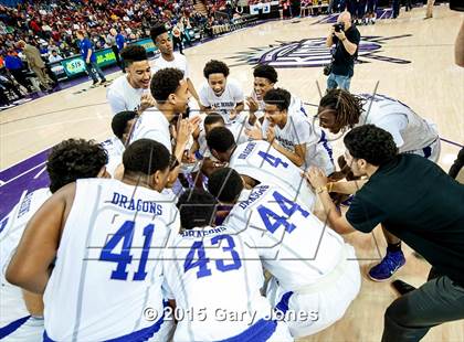 Thumbnail 3 in Modesto Christian vs. Sacramento (CIF SJS D2 Final) photogallery.