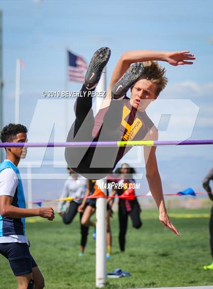 Thumbnail 1 in Highland @ Quartz Hill (High Jump and Hurdles) photogallery.