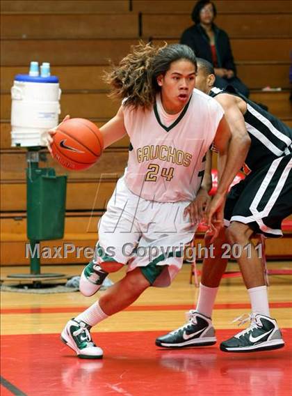 Thumbnail 3 in Beverly Hills vs. Narbonne (Sea Hawk Classic) photogallery.