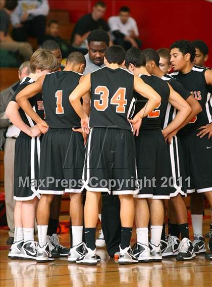 Thumbnail 1 in Beverly Hills vs. Narbonne (Sea Hawk Classic) photogallery.