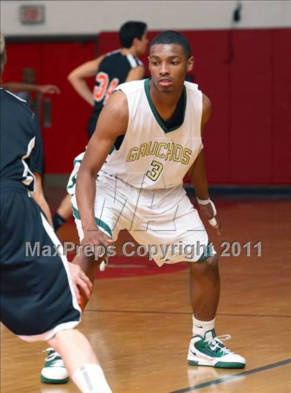 Thumbnail 2 in Beverly Hills vs. Narbonne (Sea Hawk Classic) photogallery.