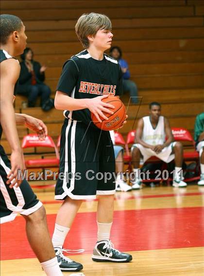 Thumbnail 2 in Beverly Hills vs. Narbonne (Sea Hawk Classic) photogallery.