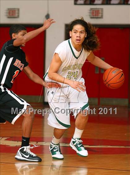 Thumbnail 1 in Beverly Hills vs. Narbonne (Sea Hawk Classic) photogallery.