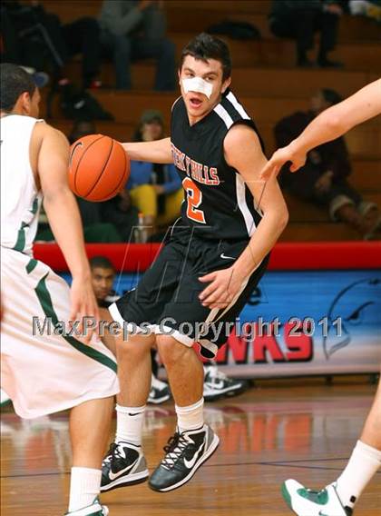 Thumbnail 2 in Beverly Hills vs. Narbonne (Sea Hawk Classic) photogallery.