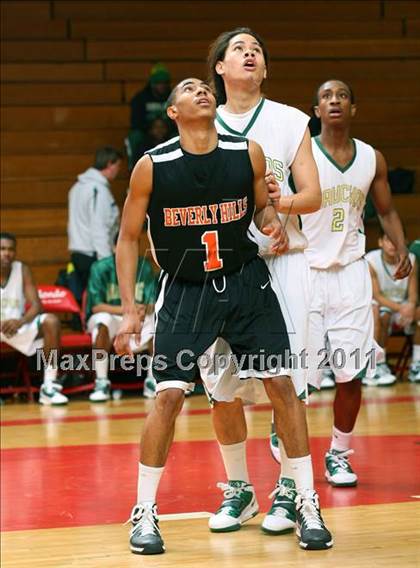 Thumbnail 1 in Beverly Hills vs. Narbonne (Sea Hawk Classic) photogallery.