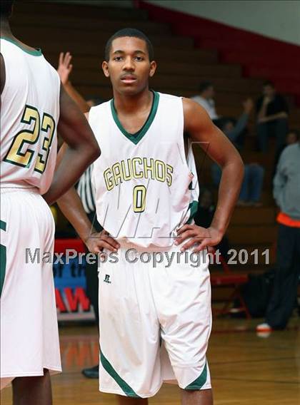 Thumbnail 2 in Beverly Hills vs. Narbonne (Sea Hawk Classic) photogallery.