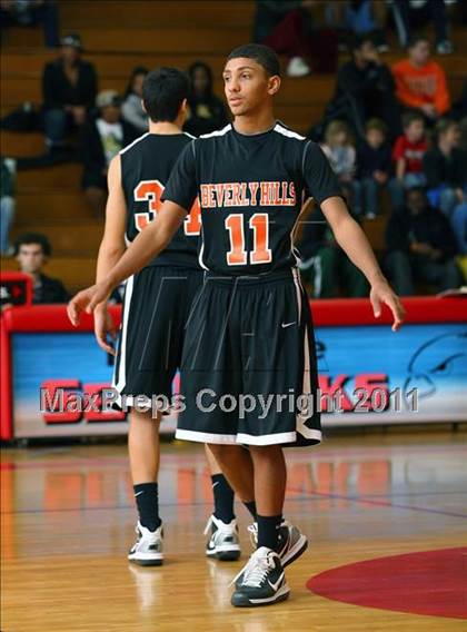 Thumbnail 2 in Beverly Hills vs. Narbonne (Sea Hawk Classic) photogallery.