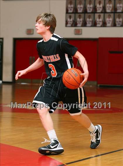 Thumbnail 2 in Beverly Hills vs. Narbonne (Sea Hawk Classic) photogallery.