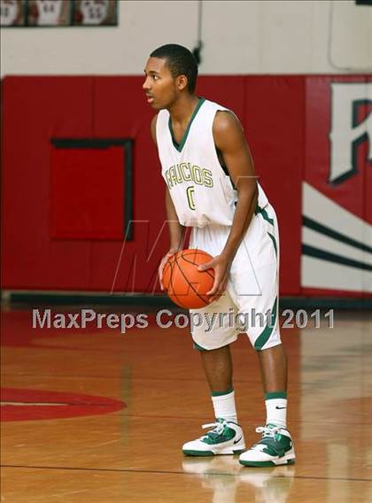 Thumbnail 1 in Beverly Hills vs. Narbonne (Sea Hawk Classic) photogallery.