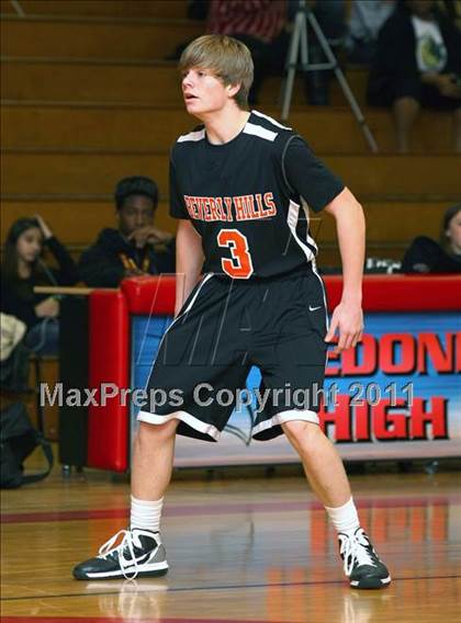 Thumbnail 1 in Beverly Hills vs. Narbonne (Sea Hawk Classic) photogallery.